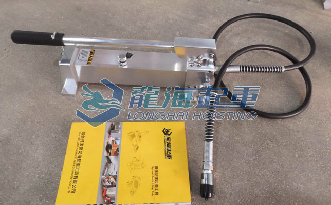 EAGLE铝制手动液压泵实物 EAGLE铝制手动液压泵实物